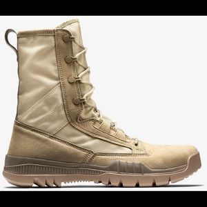 Nike SFB 8 Inch Field Boot 'British Khaki' Mens Sneakers